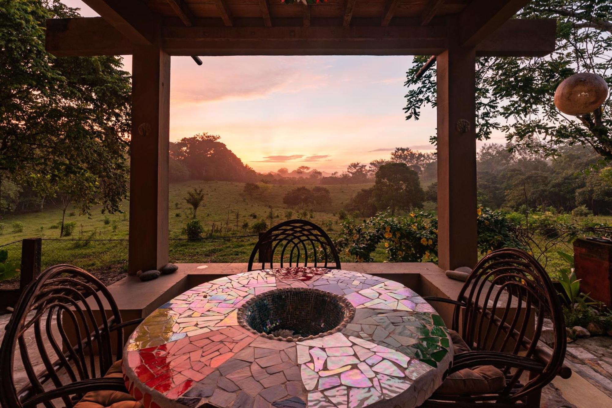 Villas Adriana, Palenque Luaran gambar