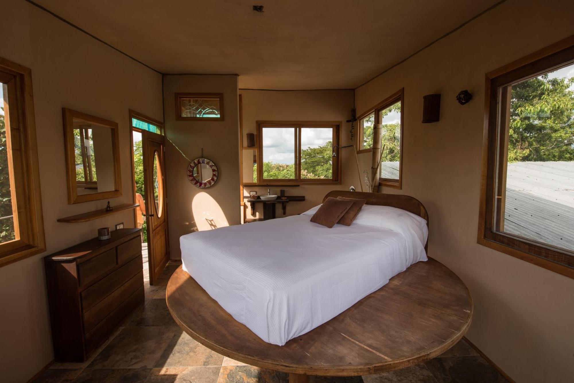 Villas Adriana, Palenque Luaran gambar
