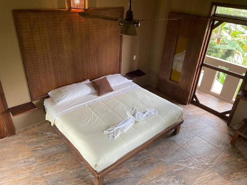 Villas Adriana, Palenque Luaran gambar